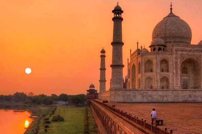 Exclusive Taj Mahal and Agra Sightseeing Tour - Meeting and Pickup Details