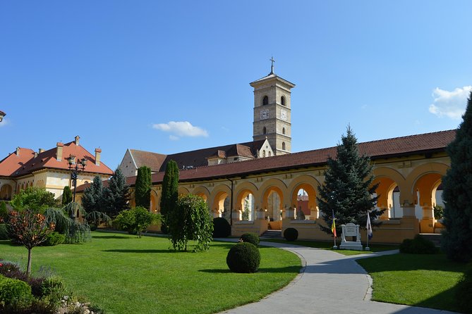 Exclusive Tour: Corvin Castle, Alba Iulia and Traditional Villages From Sibiu - Corvin Castle Experience