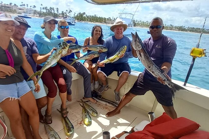 FISHING PRO CHARTERS - Boat Excursion – Mar-Quesa - Included Amenities