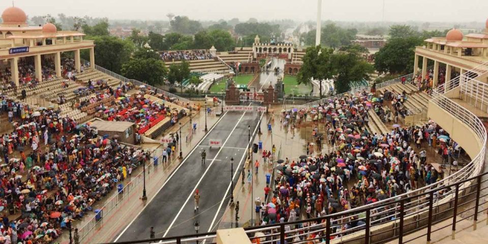 From Delhi: 2-Day Amritsar Golden Temple & Wagah Border Tour - Day 1 Itinerary Details