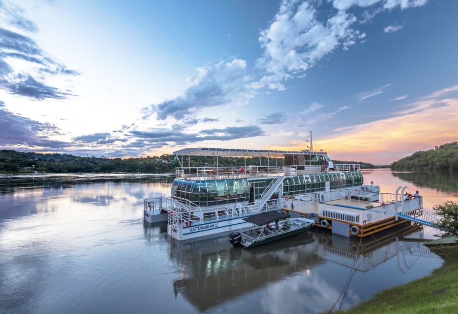 From Foz Do Iguaçu: Sunset Catamaran Tour With Meal - Highlights of the Experience