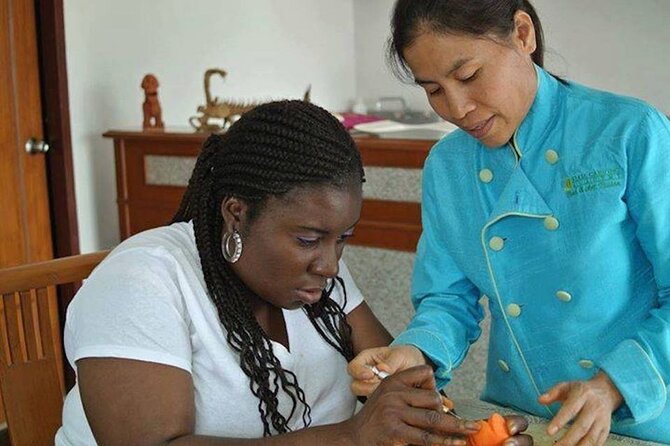 Full Day Professional Thai Fruit and Vegetable Carving Class - Meeting Point and Accessibility