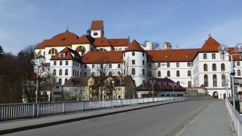 Füßen: Private Guided Walking Tour - Experience Description