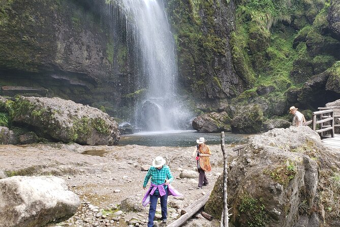 Giron Waterfall and Busa Lake - Scenic Drive Through Tarqui Valley