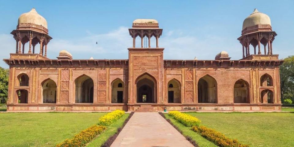 Golden Triangle Tour 4 Days 3 Nights Delhi Agra Jaipur - Day 1: Exploring Delhi