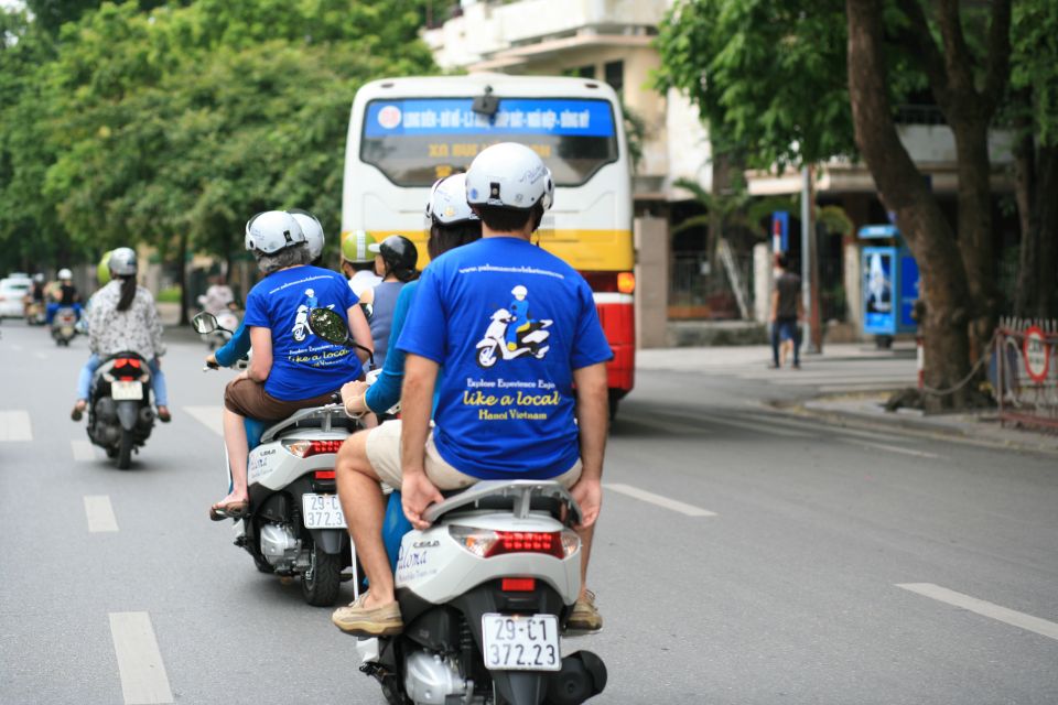 Hanoi Motorbike Night Street Food Tour to Undetected Sites - Unique Culinary Experiences