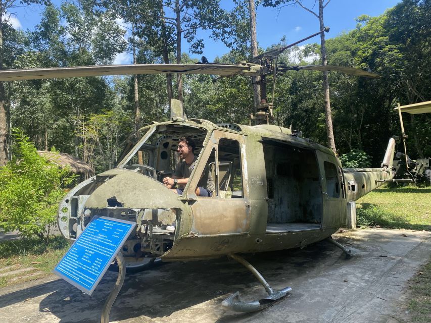 HCMC: English or German War History Tour: Tunnels & Museums - Cu Chi Tunnels Experience