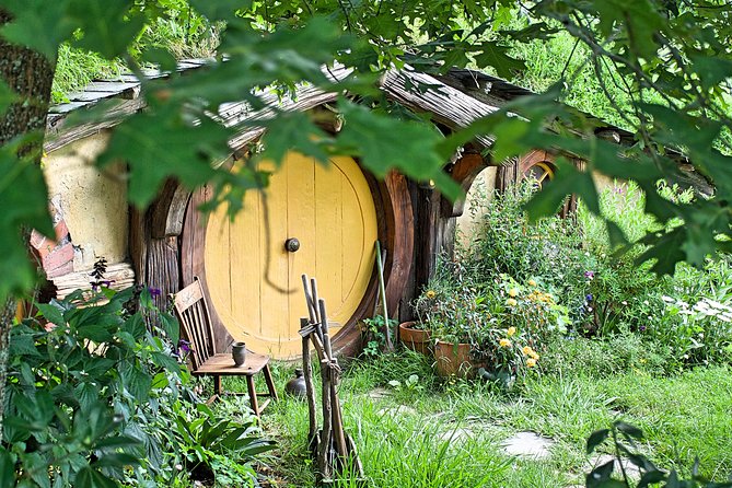 Hobbiton Lord of Rings Movie Set Tour Private Driver - Tour Inclusions and Features