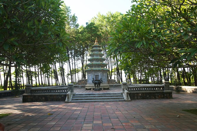 Hue City Tour 3 Tomb & Citadel Sightseeing Perfume River By Dragon Boat - Key Attractions of the Tour