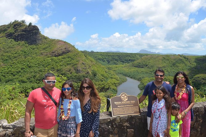 Kauais South & East Small Group Tour. Legends & Waterfalls - Accessibility Information