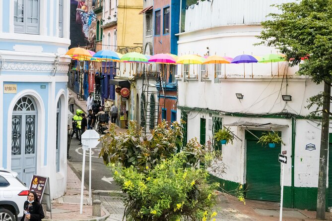 La Candelaria Private Tour Bogotá + Local Lunch + 2 Museums (6 Hrs.) - Tips for Visitors