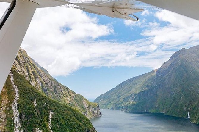 Milford Sound Coach, Cruise and Flight Sightseeing Tour From Queenstown - Scenic Coach Ride