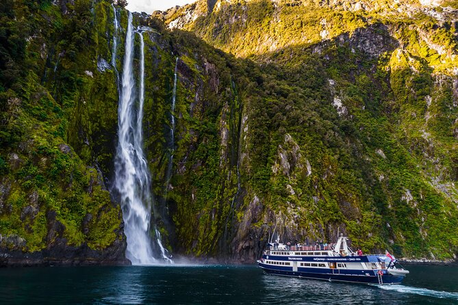 Milford Sound Cruise - RealNZ - Scenic Experience on the Water