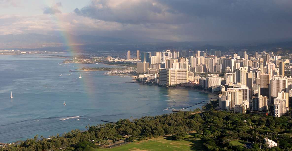 Oahu: Honolulu 3-Hour Self-Guided Audio Tour - King Kamehameha Statue