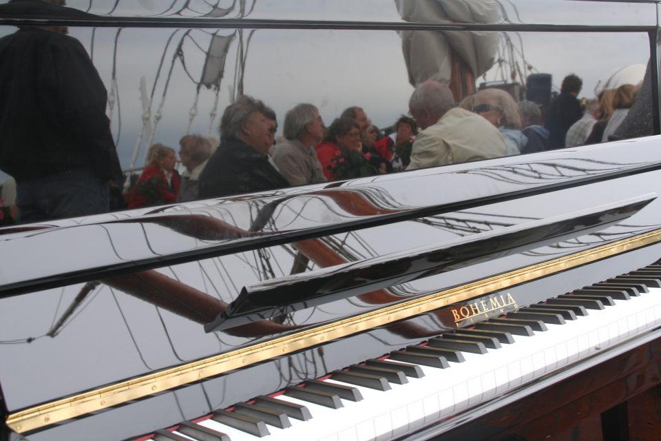 Oslo: Oslo Fjord Cruise With Live Jazz Music & Shrimp Buffet - Highlights of the Experience
