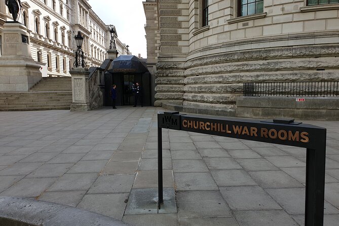 Palaces, Parliament & Power: A Walking Tour of Londons Royal City - Meeting and End Points