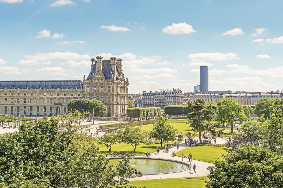 Paris: Louvre Private Family Tour for Kids With Entry Ticket - Key Features of the Tour