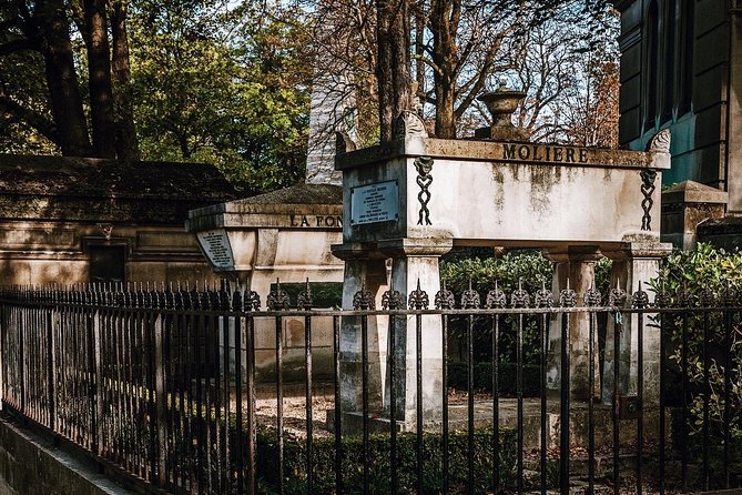 Pere Lachaise Cemetery Paris - Exclusive Guided Walking Tour - Tour Inclusions and Accessibility