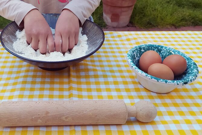 Private and Authentic Cooking Class Experience With Family - Location and Meeting Details