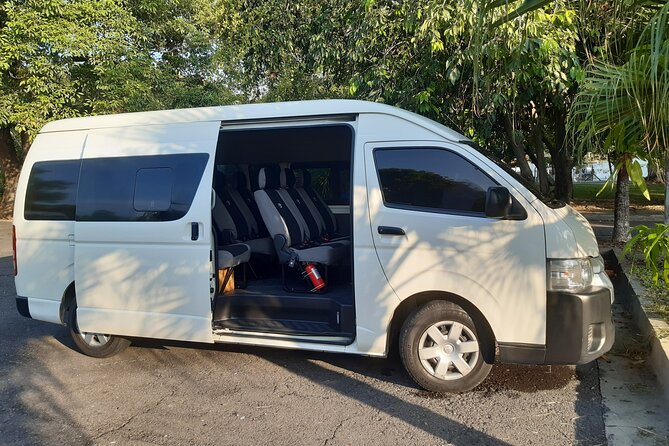 Private Arrival Transfer: El Salvador International Airport SAL to San Salvador - Pickup and Meeting Details