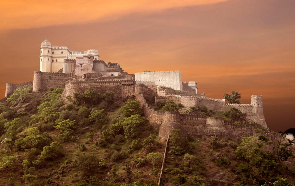 Private Day Tour Kumbhalgarh and Rankapur Tour From Udaipur - Kumbhalgarh Fort Exploration