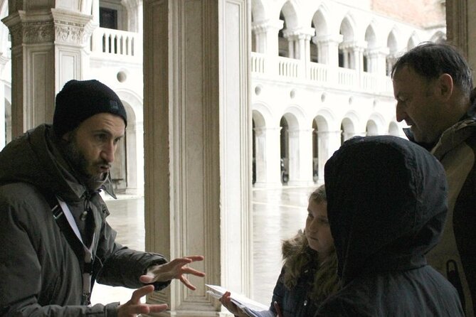 Private Family Tour of Saint Mark'S & Doge'S Palace With Scavenger Hunt - Engaging Treasure Hunt