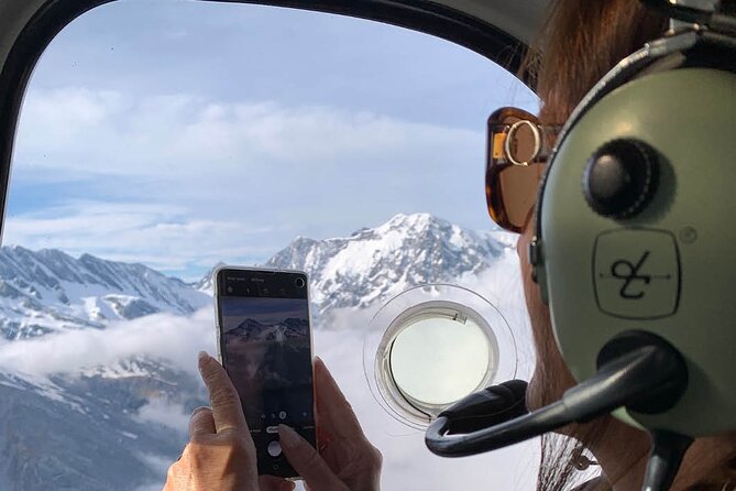 Private Flight: 4 Glaciers With 2 Snow Landings - 60MINS - Meeting and Check-in