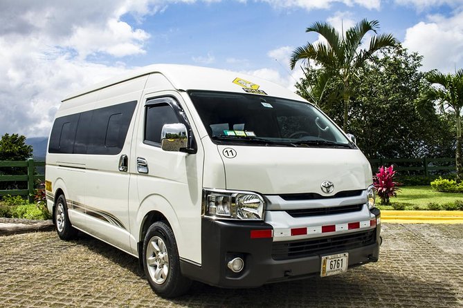 Private Transfer From La Fortuna to Manuel Antonio From 1 to 6 Passengers - Service Features