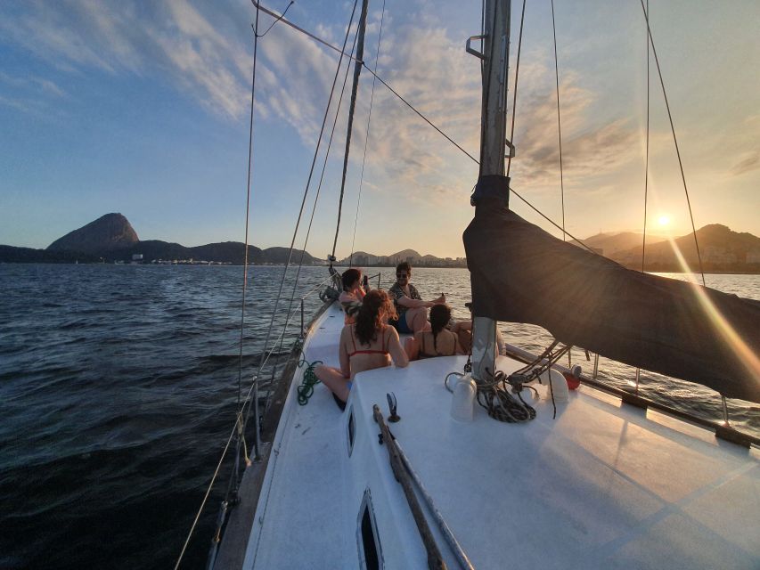 Rio De Janeiro: Unforgettable Sunset Boat Tour - Highlights of the Experience