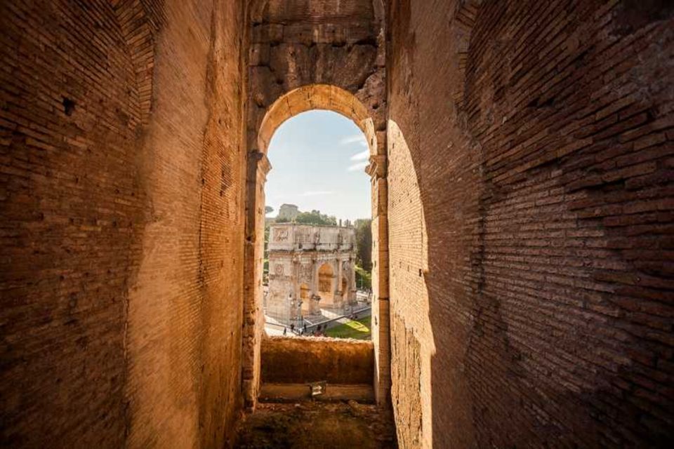 Rome: Colosseum, Palatine & Roman Forum Tour With Fast Entry - Itinerary and Experience