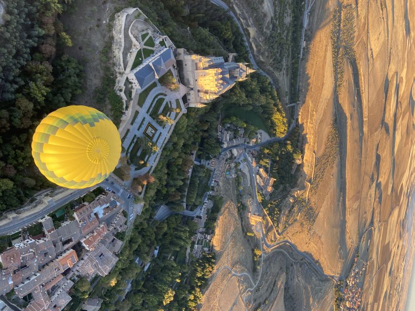 Segovia: Hot Air Balloon Flight With Picnic and Cava - Experience Details