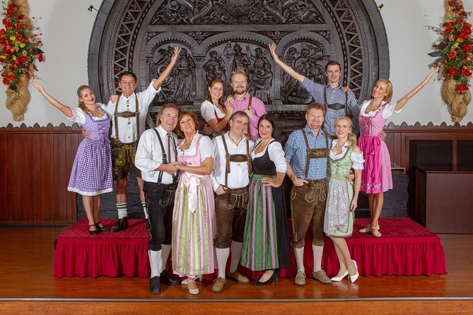 Skip the Line: Austrian Dinner Show Ticket in Vienna - Dining Experience