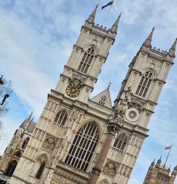 Southbank Walking Tour: The Globe & Southwark Cathedral - Itinerary Highlights