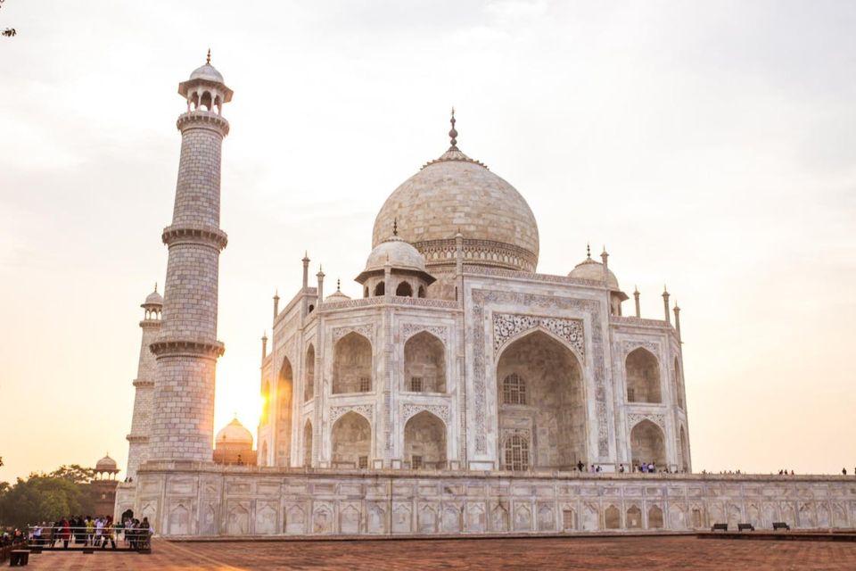 Taj Mahal, Great Akbar Tomb & Agra Overnight Tour From Delhi - Itinerary Details