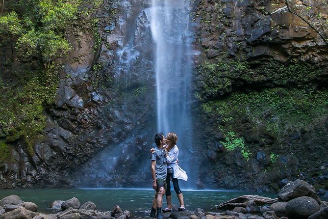 The Secret Waterfall Private Tour With Photos - Meeting Point and Logistics