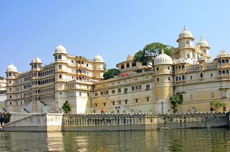 Transfer From Jodhpur to Udaipur via Jain Temple in Ranakpur - Discover Jain Temple