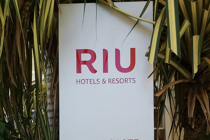 Transfers Riu Palace or Guanacaste From Airports Round Trip - Pickup and Drop-off Information