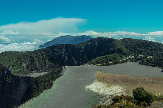 Unveiling Guayabo: Archaeological Wonders & Volcanic Majesty - Volcanic Landscapes of Costa Rica