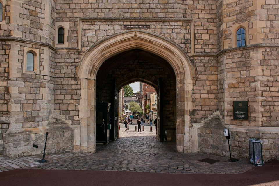 Windsor Castle Private Tour With Admission - Itinerary Highlights