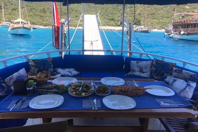 3-Hour Private Sunset Boat Tour With Dinner in Bodrum - Meeting and Pickup Details