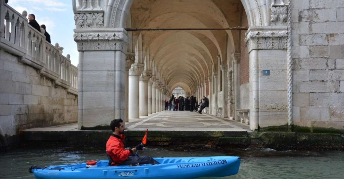 60 Quick Kayak Tour of Venice With Guide - Safety and Equipment