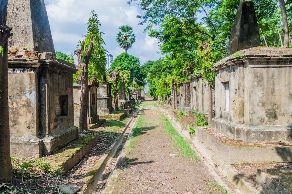7 Hours Mother Teresas House & Kolkata Churches Tour - Mother Teresas House