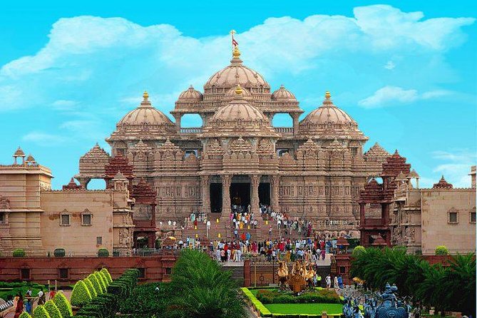 Akshardham Temple Tour Exhibition, Light & Water Show With Transfers - Accessibility Features