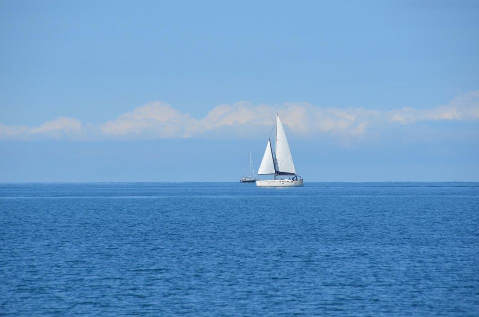 Aperitif on a Sailboat in Taormina - Culinary Delights