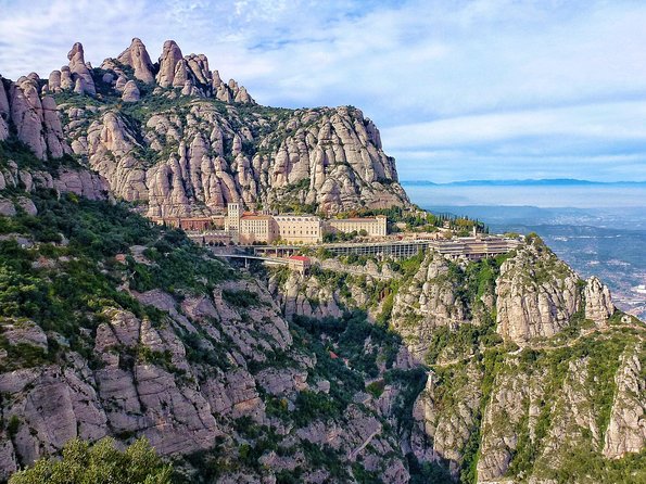 Barcelona Highlights and Montserrat With Cog-Wheel Train - Schedule and Timing