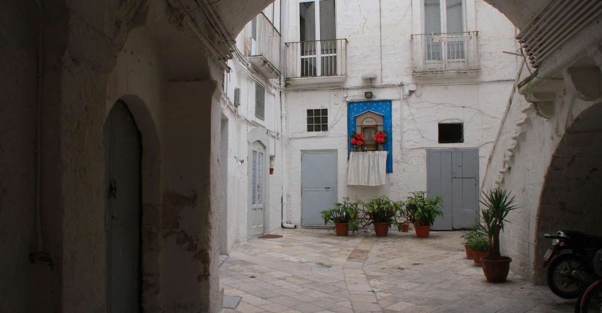 Bari: Guided Walking Tour - Meeting Information