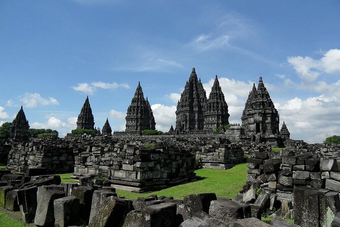 Borobudur (Full Climb Up Access) And Prambanan Temples Day Tour - Accessibility Features