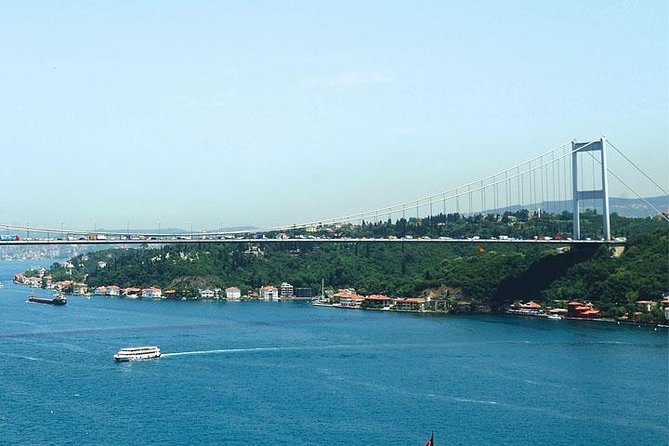 Bus and Boat Combo İStanbul Tour With Breakfast and Tour Guide - Included Amenities