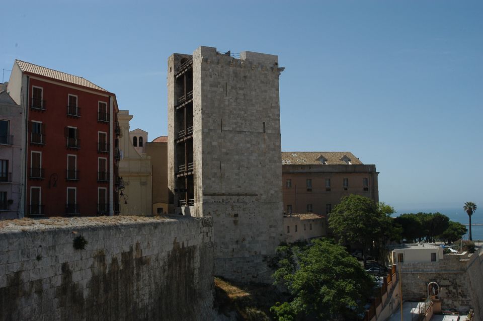 Cagliari: Walking Tour of the Old City - Booking Process and Policies