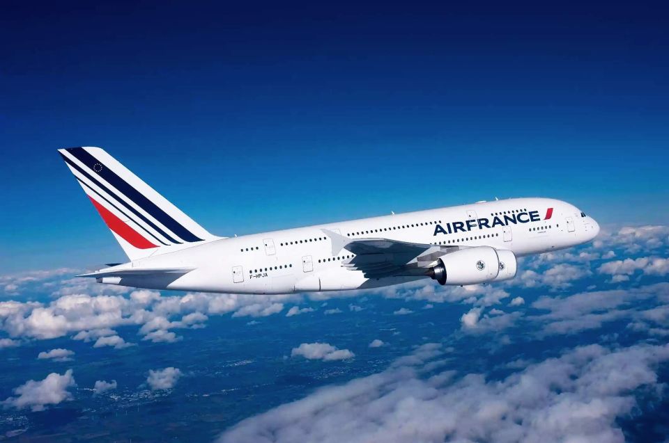 Charles De Gaulle Airport: Private Airport Transfer to Paris - Booking Process